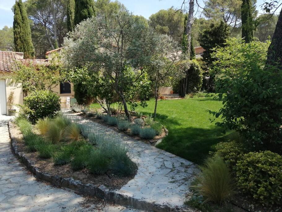 Villa Familiale - Proche Aix En Provence Ventabren Exterior photo